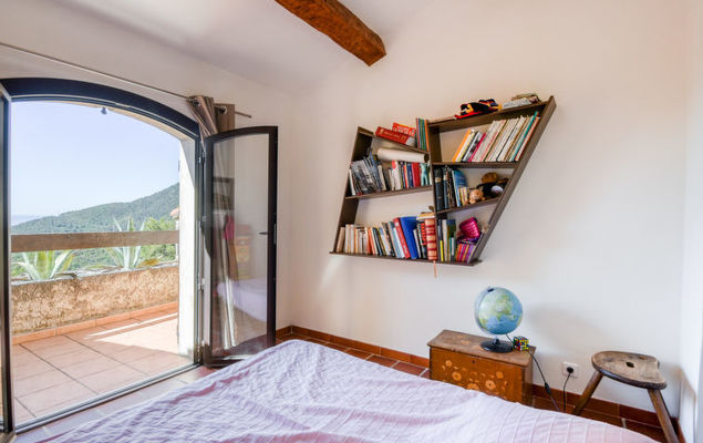 Les Baux Rouges - Photo 9