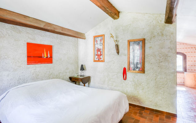 Les Baux Rouges - Photo 10